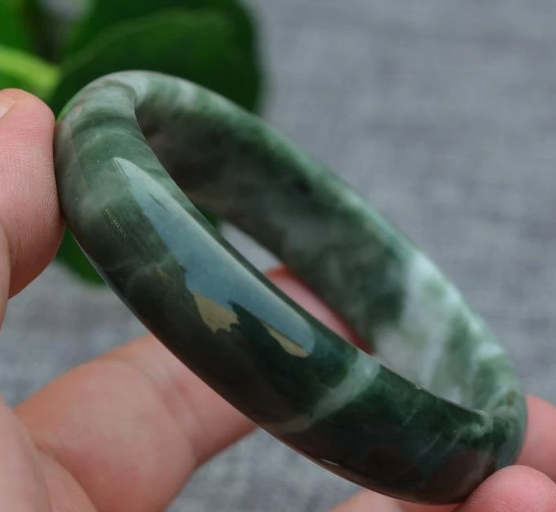 Pure Jade Bangle Bracelet - Healing & Protecting