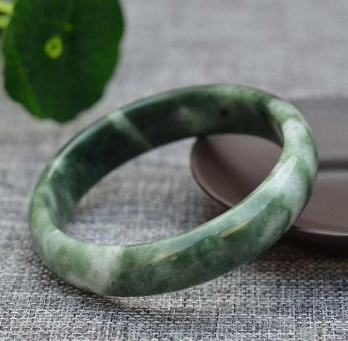 Pure Jade Bangle Bracelet - Healing & Protecting